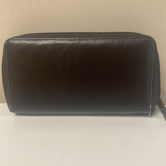 Genuine Leather Womens Black Long Zip Around Wallet with Nylon Interior - Picture 3 of 8